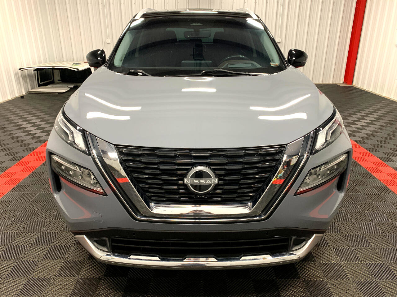 Used 2023 Nissan Rogue Platinum w/ Platinum Premium Package image 8