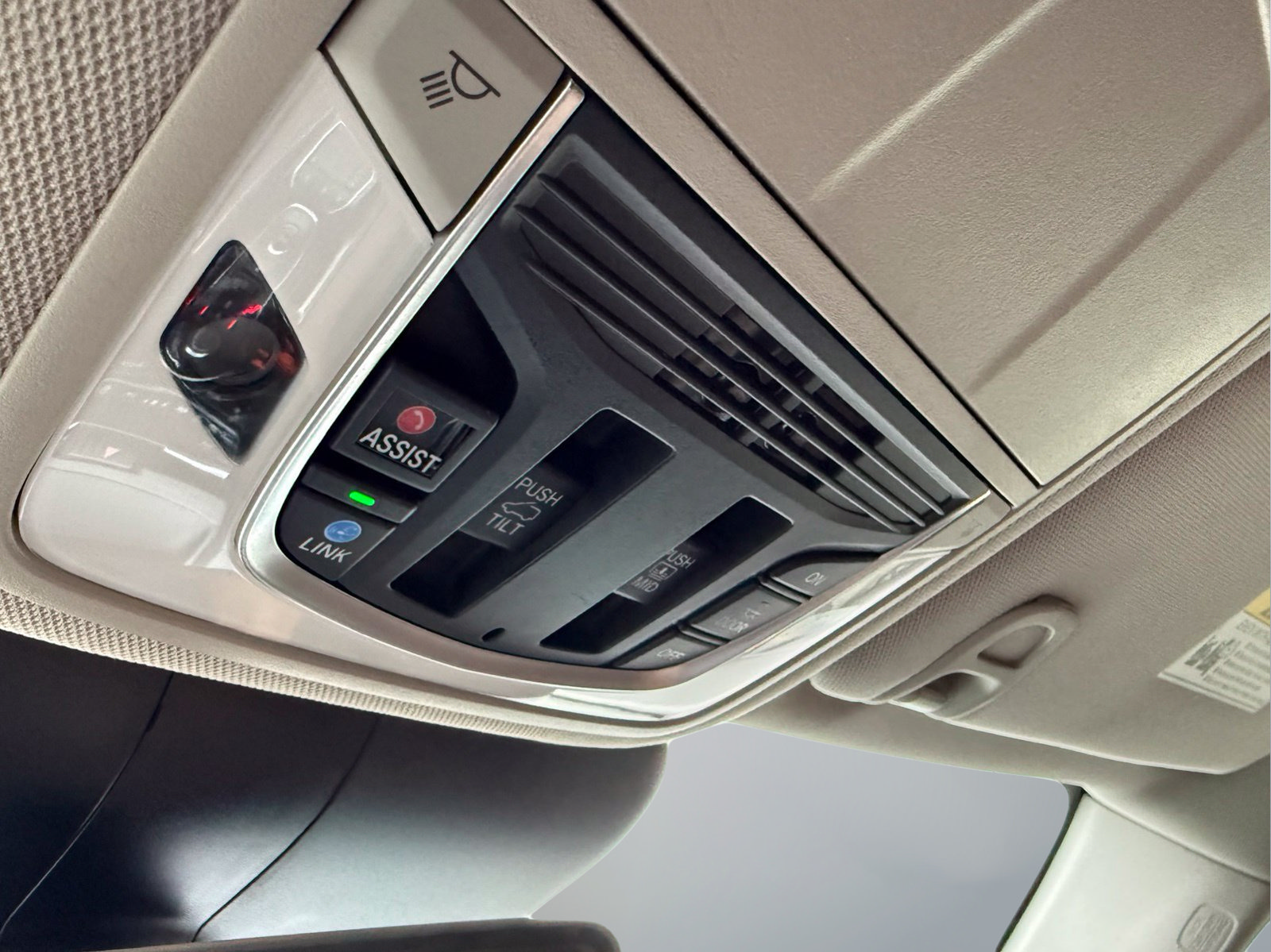 Used 2023 Acura RDX w/ Technology Package FWD image 18
