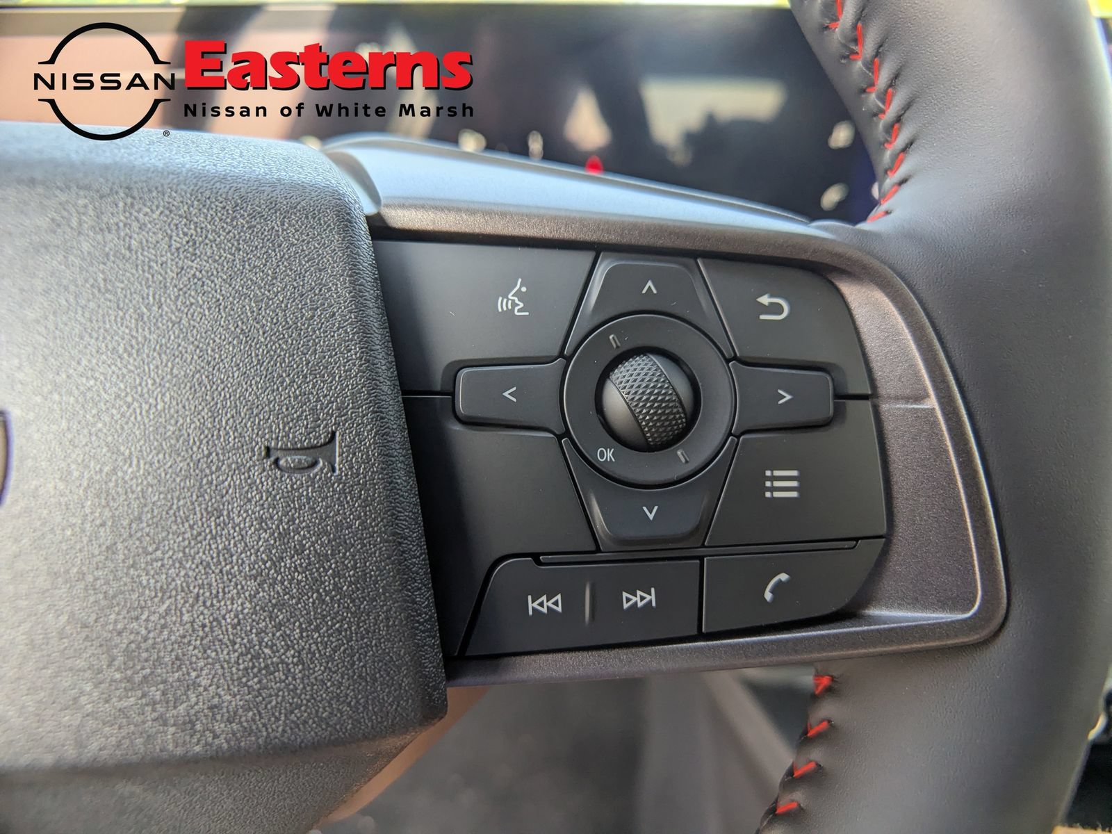 New 2026 Nissan Sentra SR w/ SR Premium Package FWD image 17
