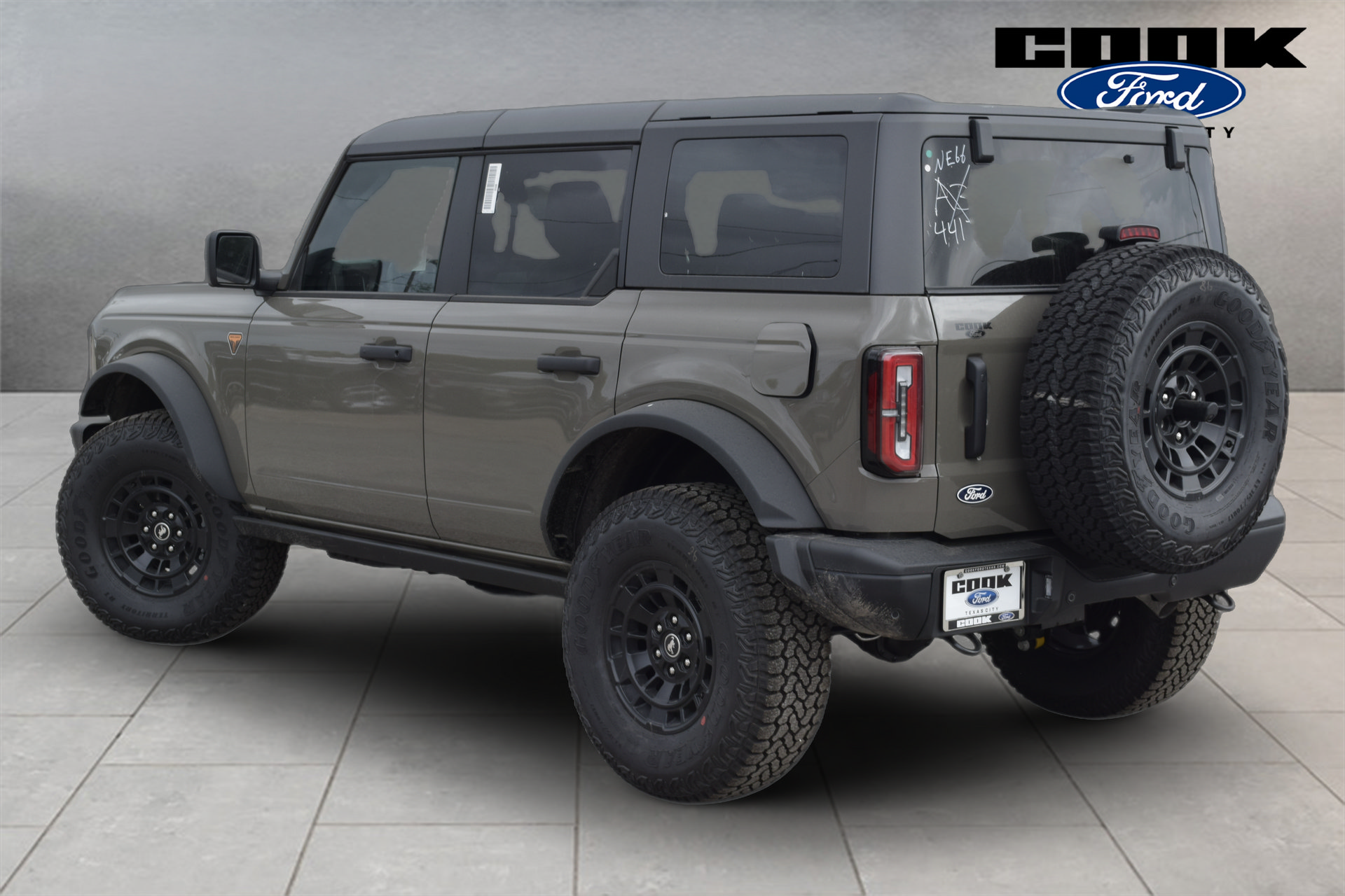 New 2026 Ford Bronco Badlands AWD/4WD image 4