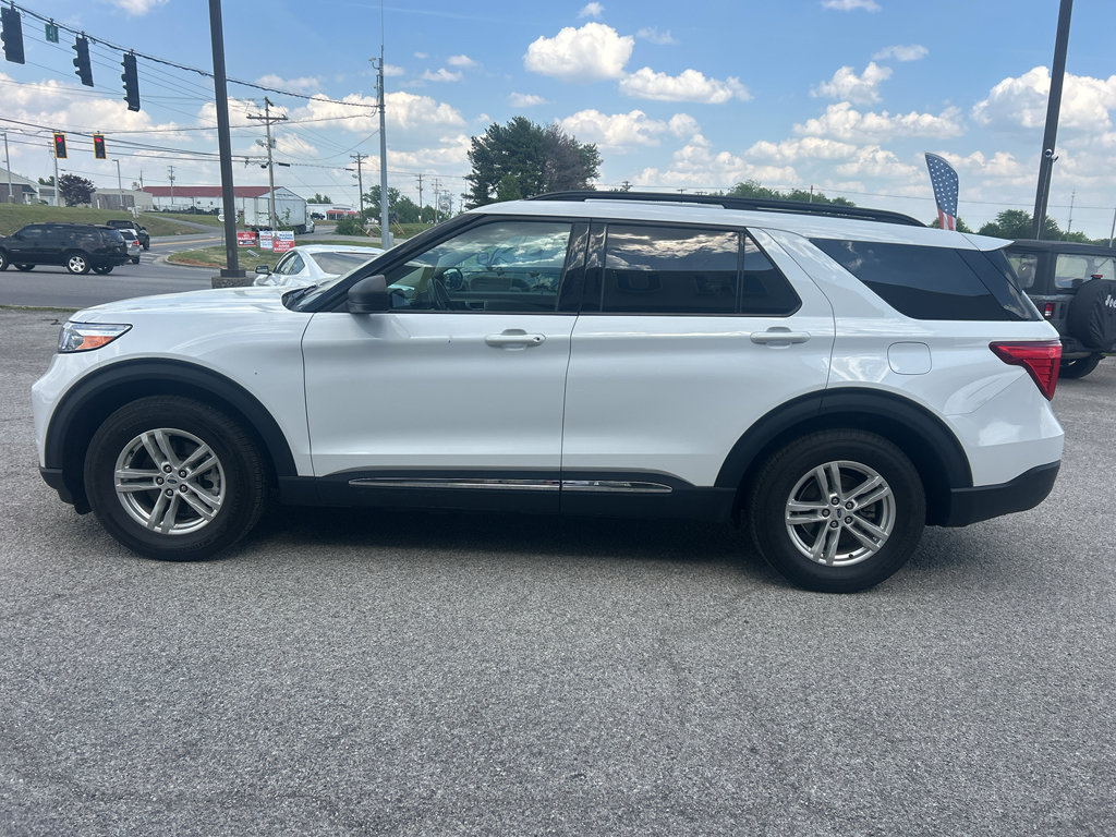 Used 2023 Ford Explorer XLT RWD image 8