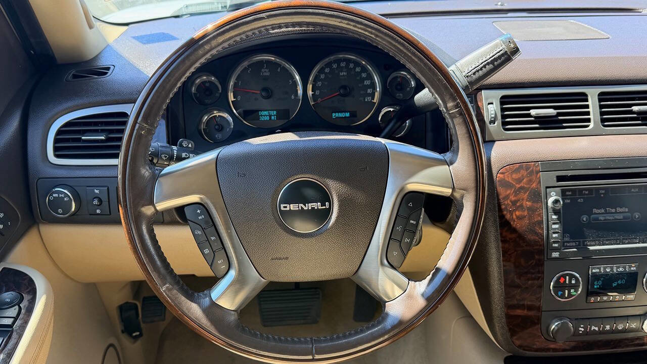 Used 2007 GMC Yukon XL Denali image 17