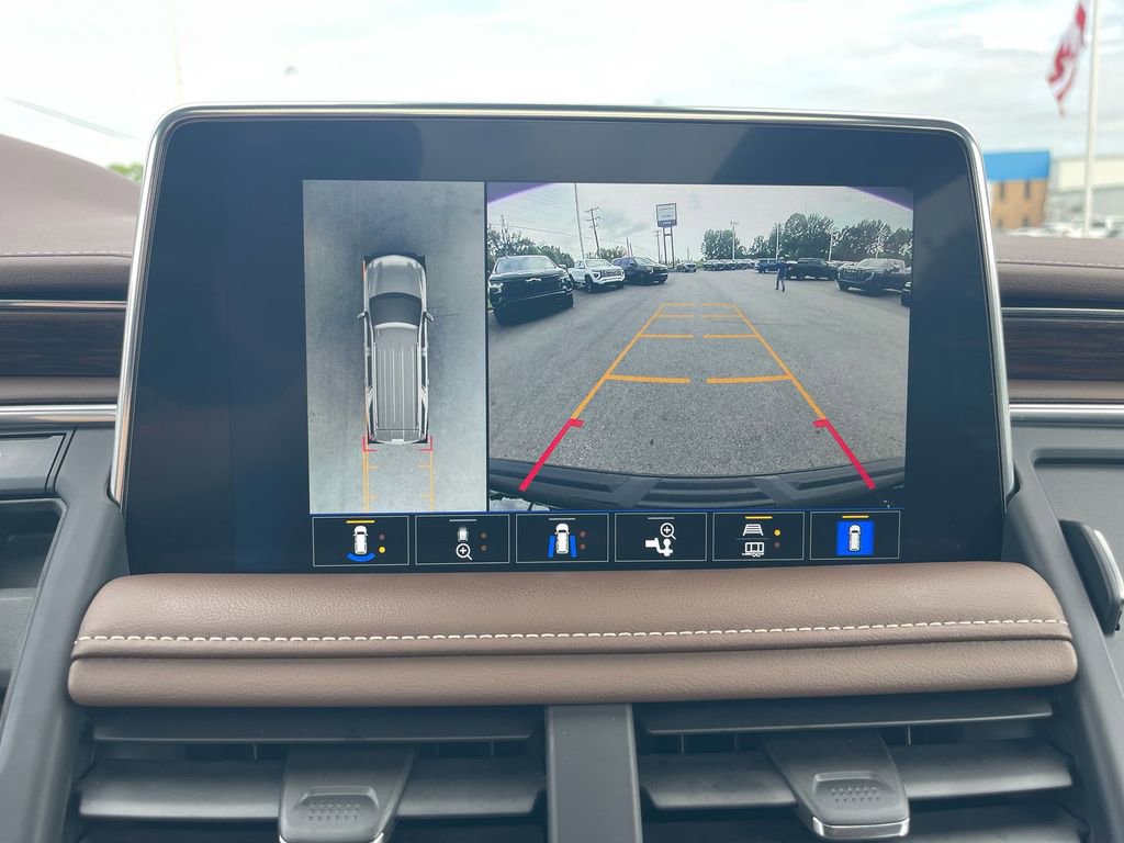 Used 2023 Chevrolet Suburban High Country w/ Premium Package 2 image 22