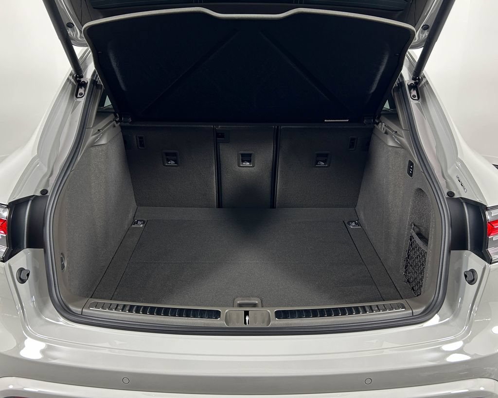 New 2026 Porsche Macan S AWD/4WD image 29