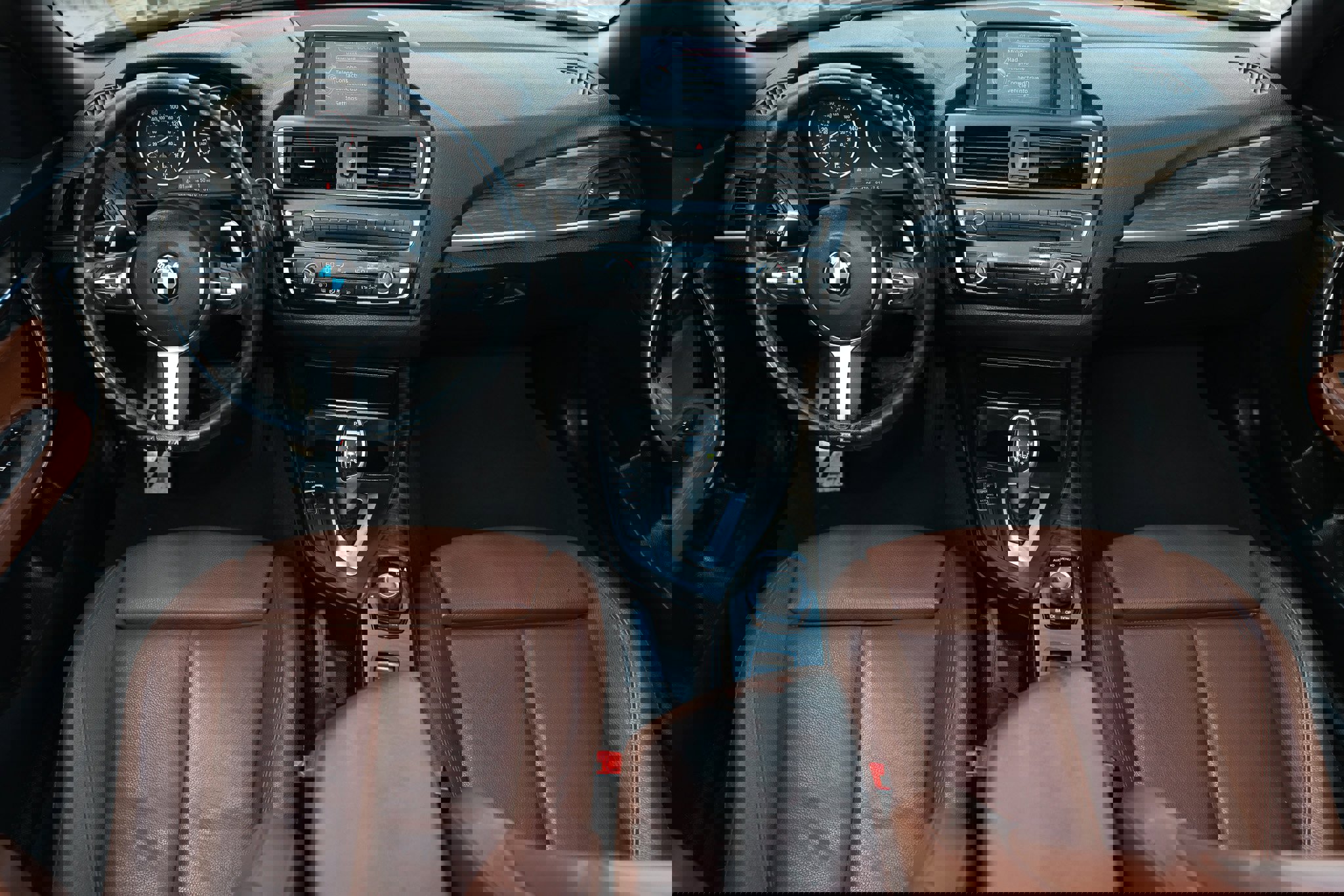 Used 2015 BMW M235i Convertible image 2