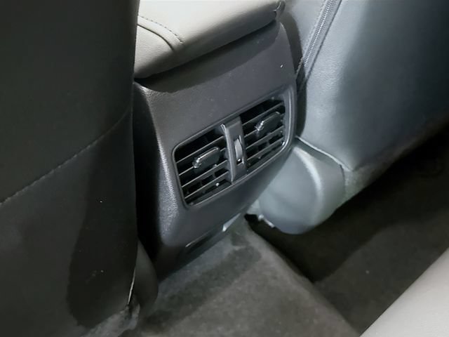 Used 2025 Toyota Corolla Cross XLE w/ Convenience Package FWD image 26