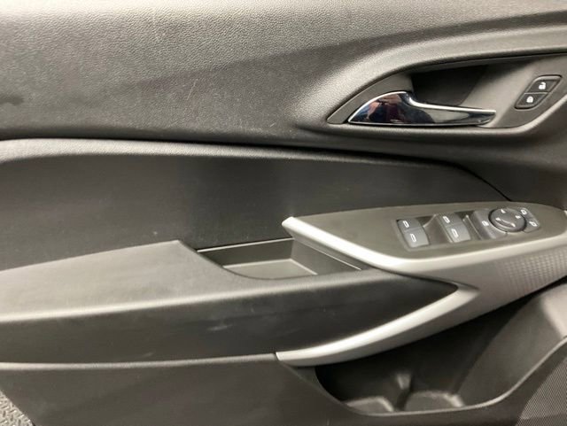 Certified 2024 Chevrolet Trax LS w/ LS Convenience Package FWD image 11