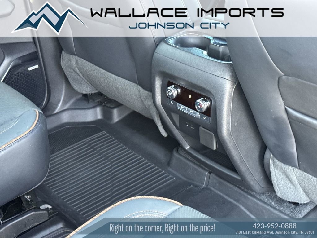 Used 2024 GMC Acadia AT4 w/ Super Cruise Package image 42