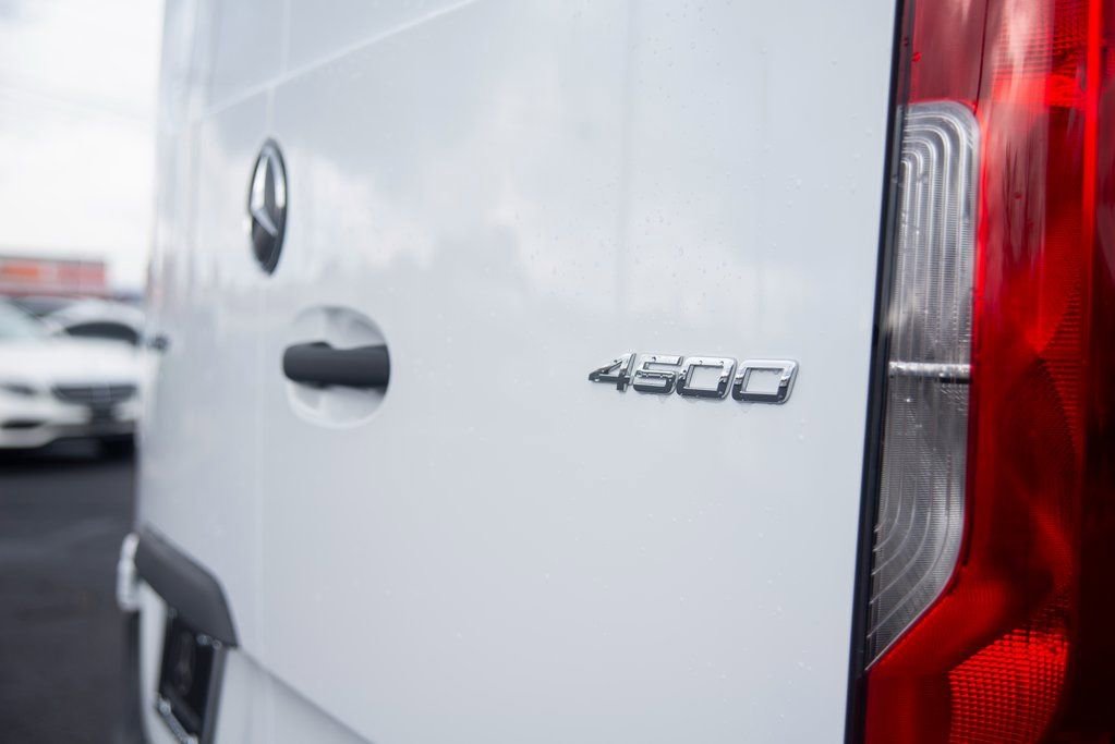 New 2025 Mercedes-Benz Sprinter 4500 image 16