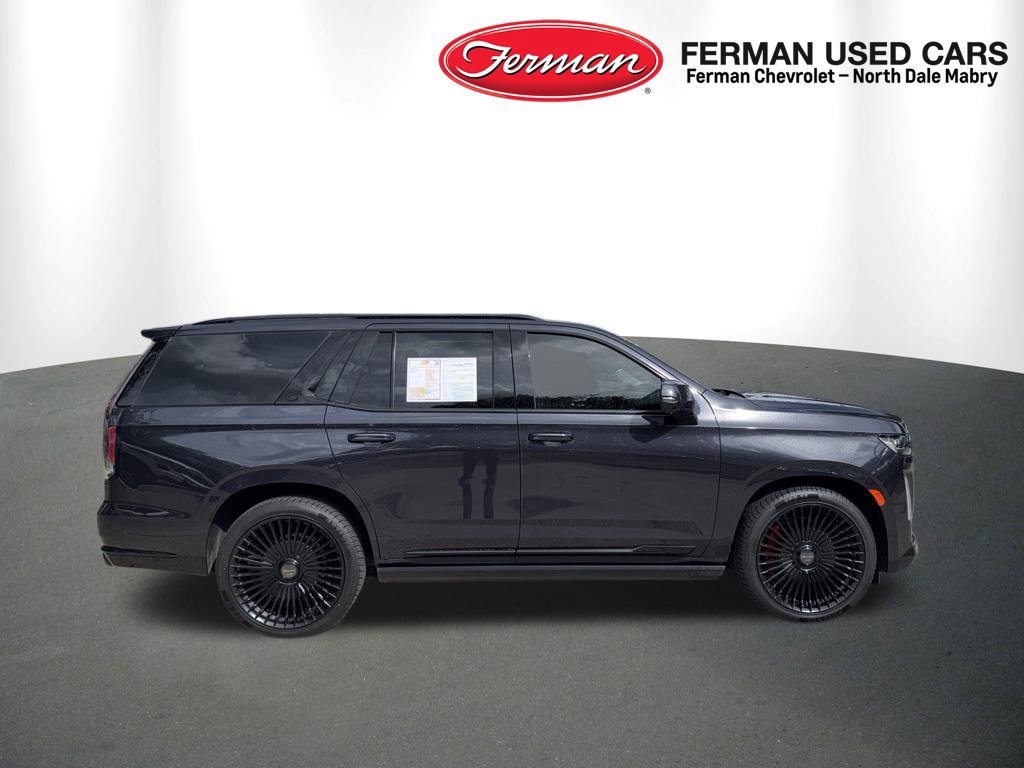 Used 2024 Cadillac Escalade Sport Platinum w/ LPO, ONYX Package AWD/4WD image 2
