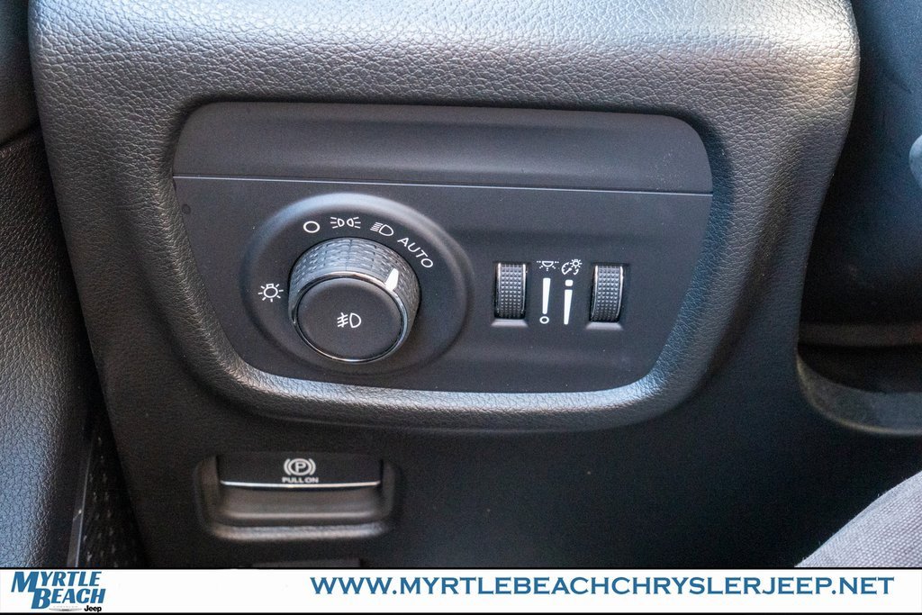 Certified 2024 Jeep Grand Cherokee L Summit w/ High Altitude Package image 30