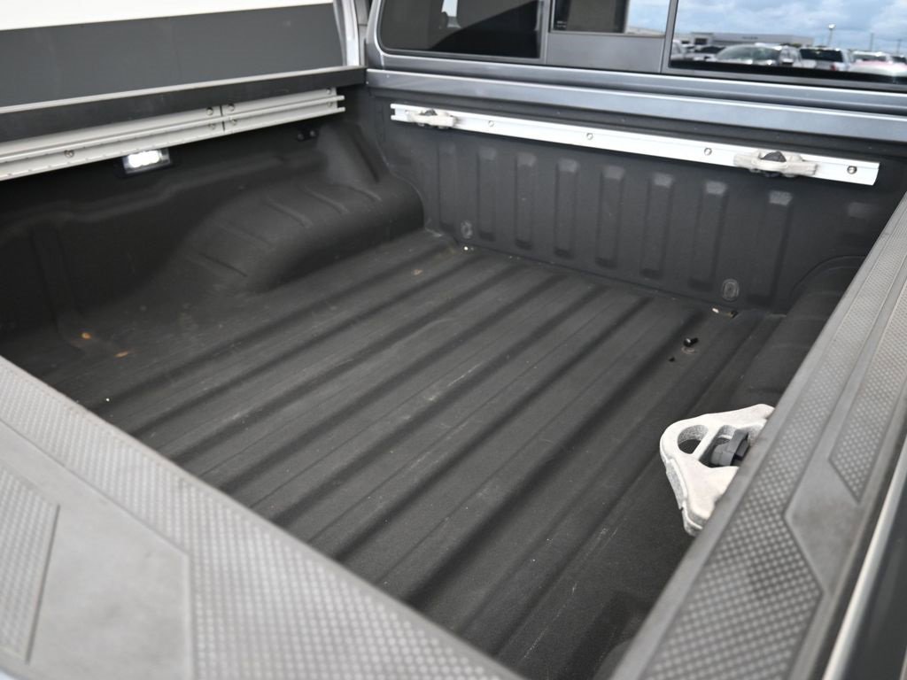 Used 2022 Nissan Frontier SV image 20