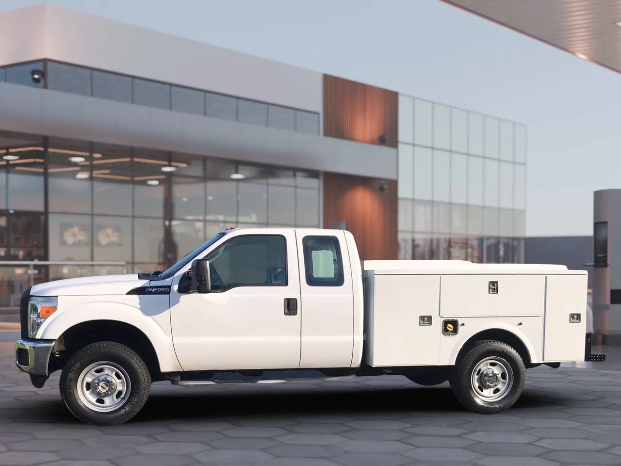 Used 2016 Ford F350 XL AWD/4WD image 5