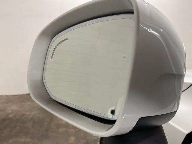 Used 2025 Volvo XC90 B6 Plus w/ Protection Package Premier AWD/4WD image 99