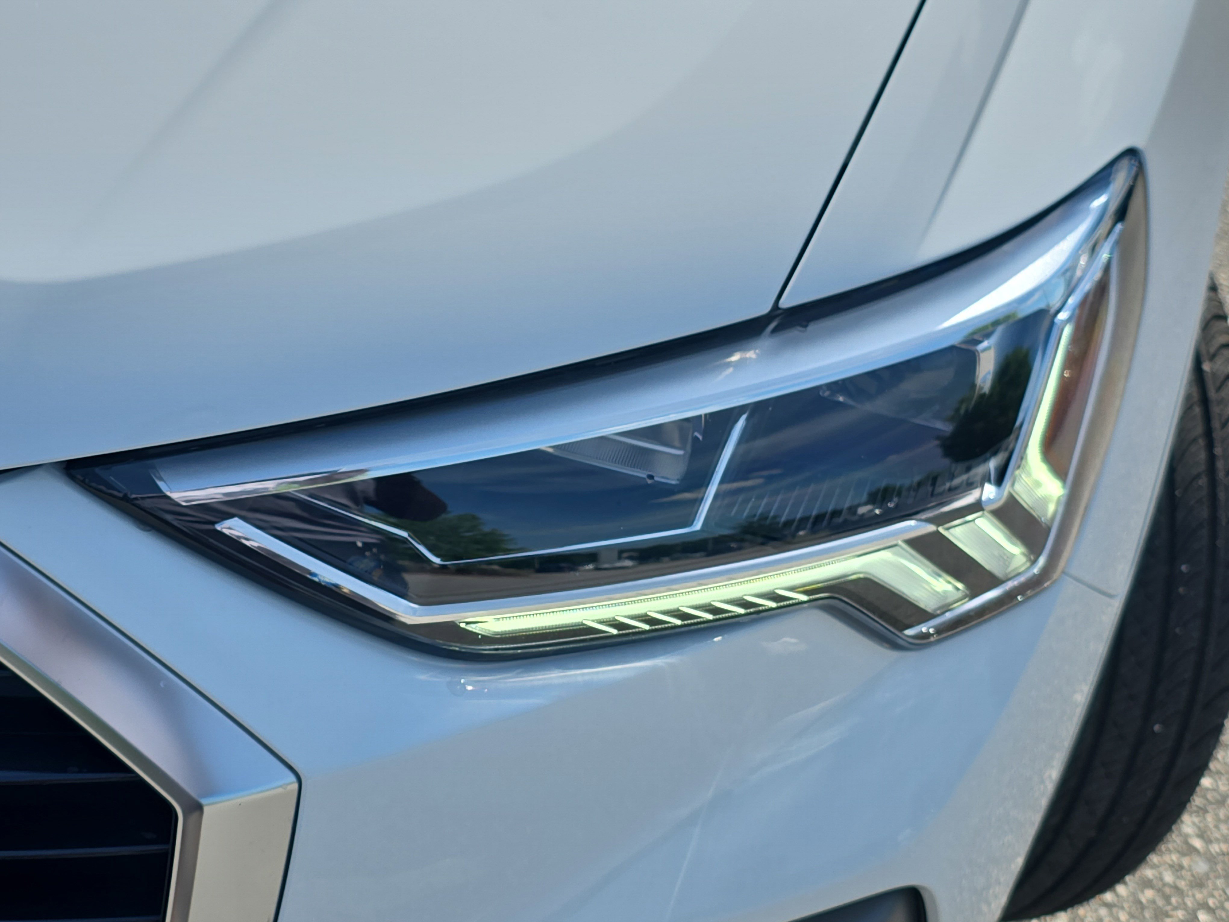 Used 2025 Audi Q3 2.0T Premium w/ Convenience Package AWD/4WD image 30