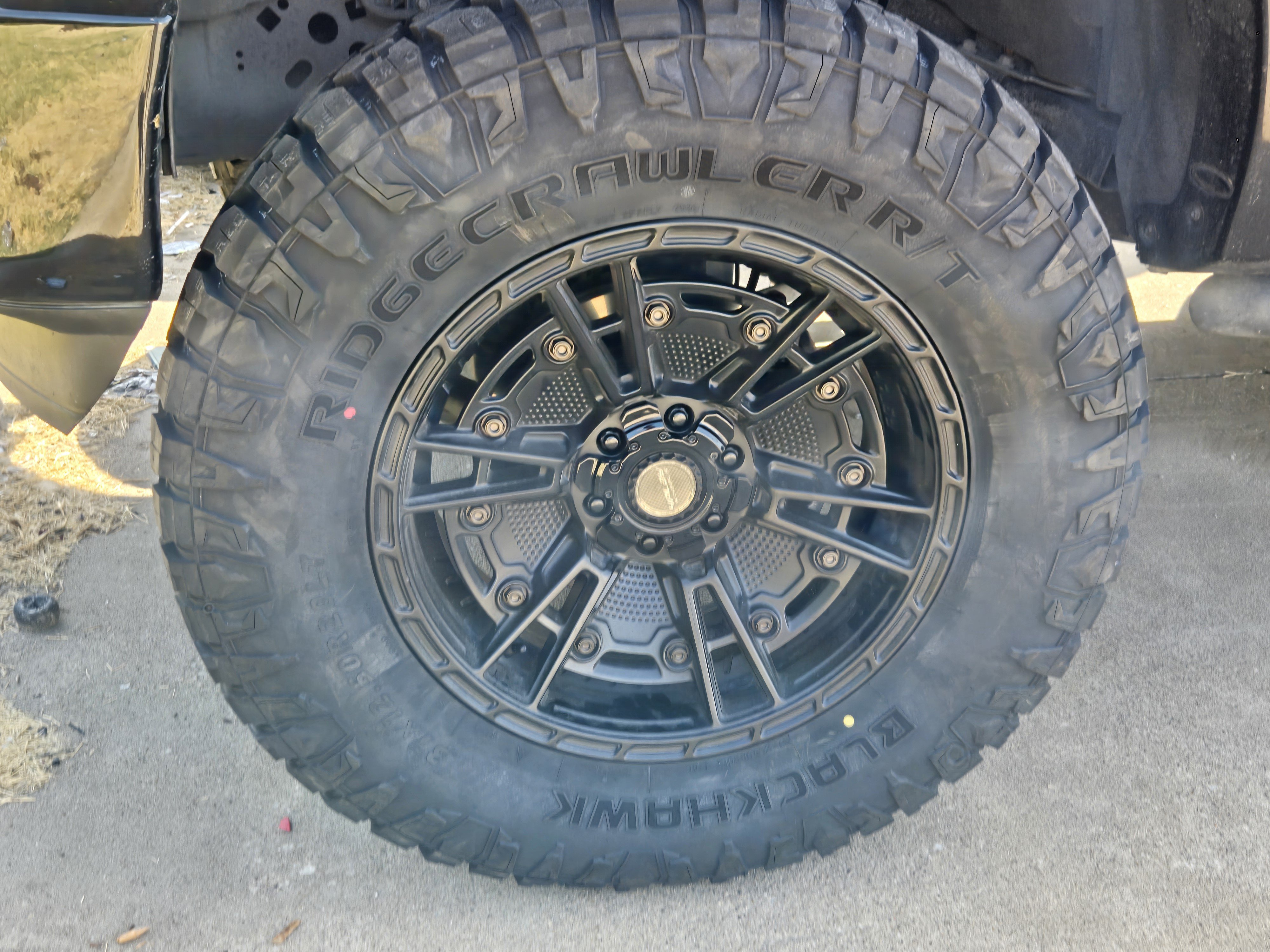 Used 2022 Ford F150 Lariat w/ Equipment Group 502A High AWD/4WD image 9