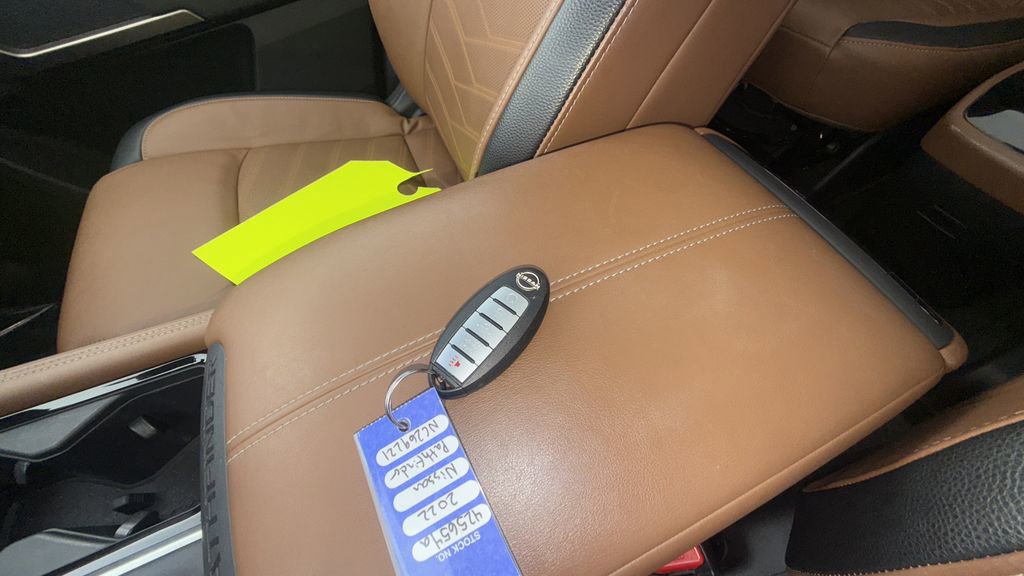 Used 2022 Nissan Pathfinder Platinum w/ Cargo Package image 23