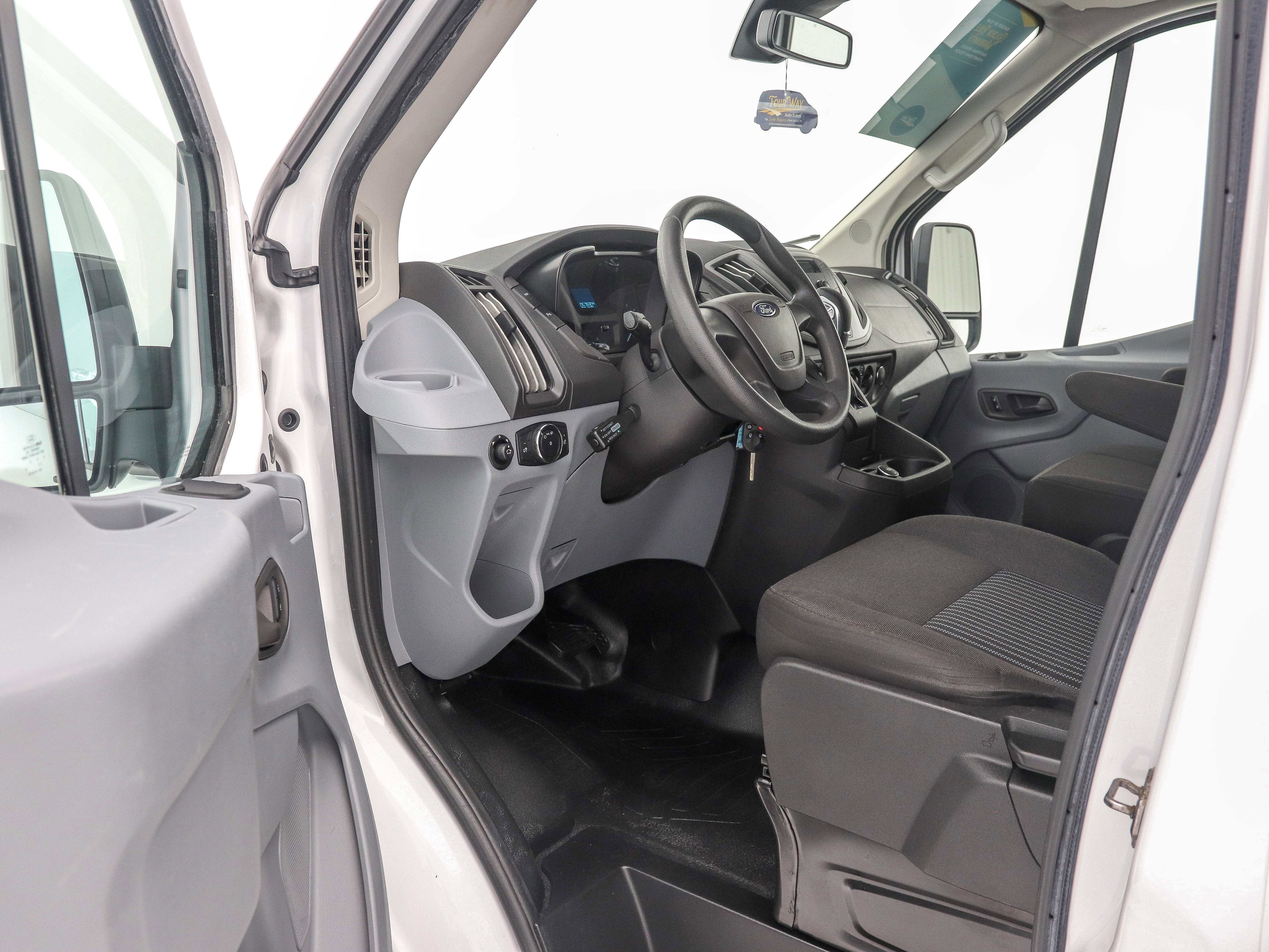 Used 2017 Ford Transit 350 XL image 16