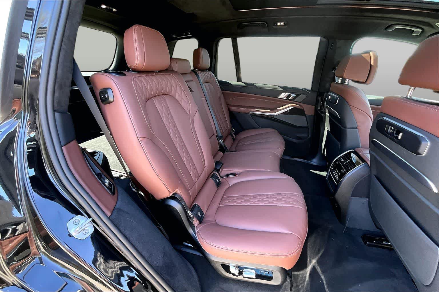 Used 2026 BMW X7 xDrive40i AWD/4WD image 19