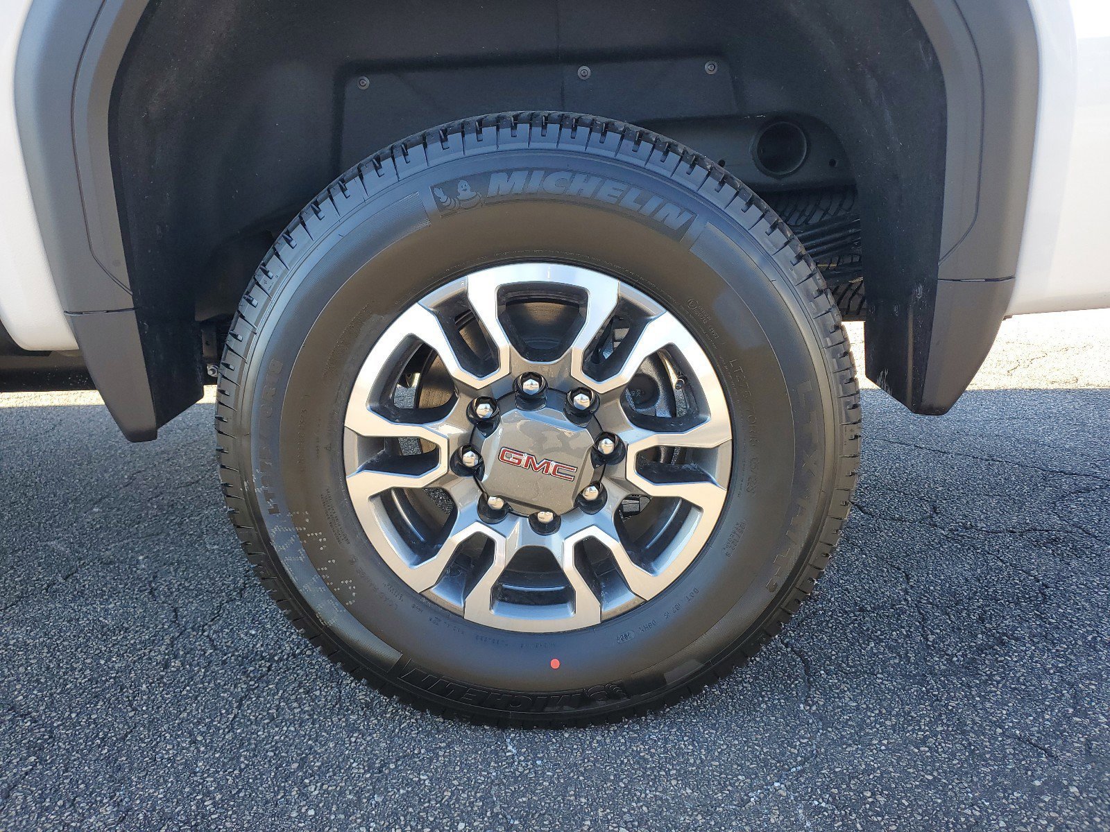 New 2025 GMC Sierra 2500 SLT w/ SLT Convenience Package image 12