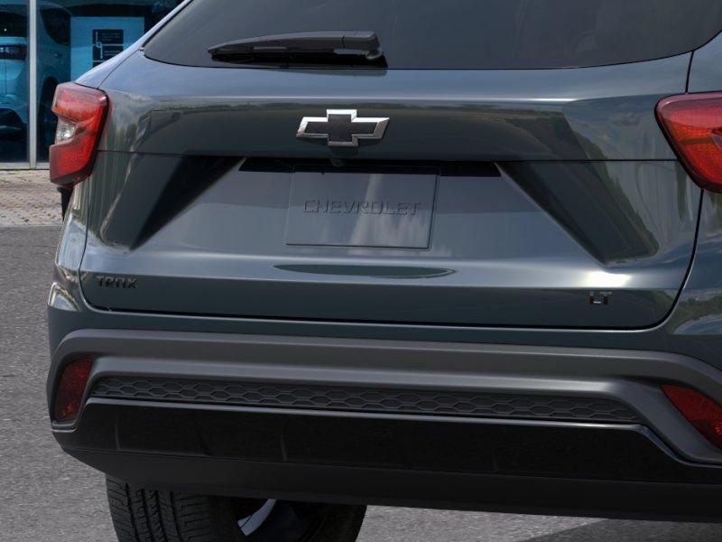 New 2026 Chevrolet Trax LT w/ Midnight Edition FWD image 14
