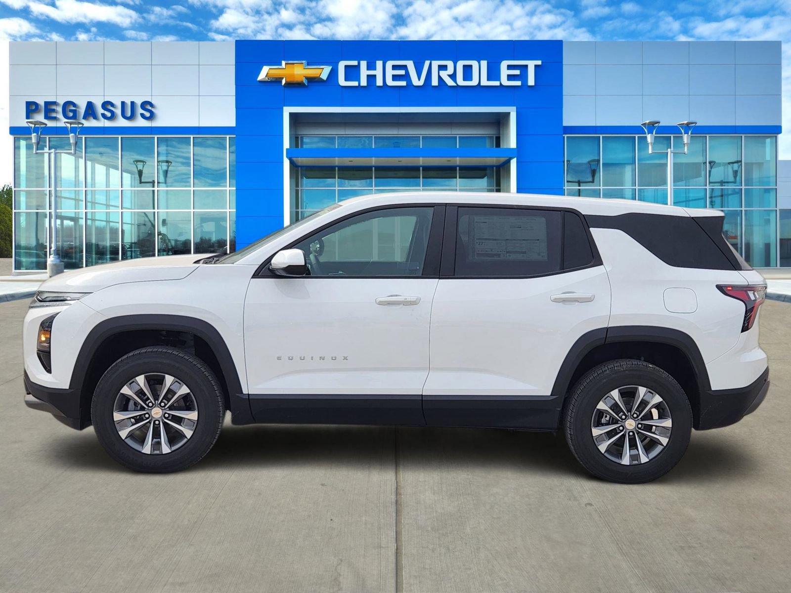 New 2026 Chevrolet Equinox LT w/ Convenience Package II image 3