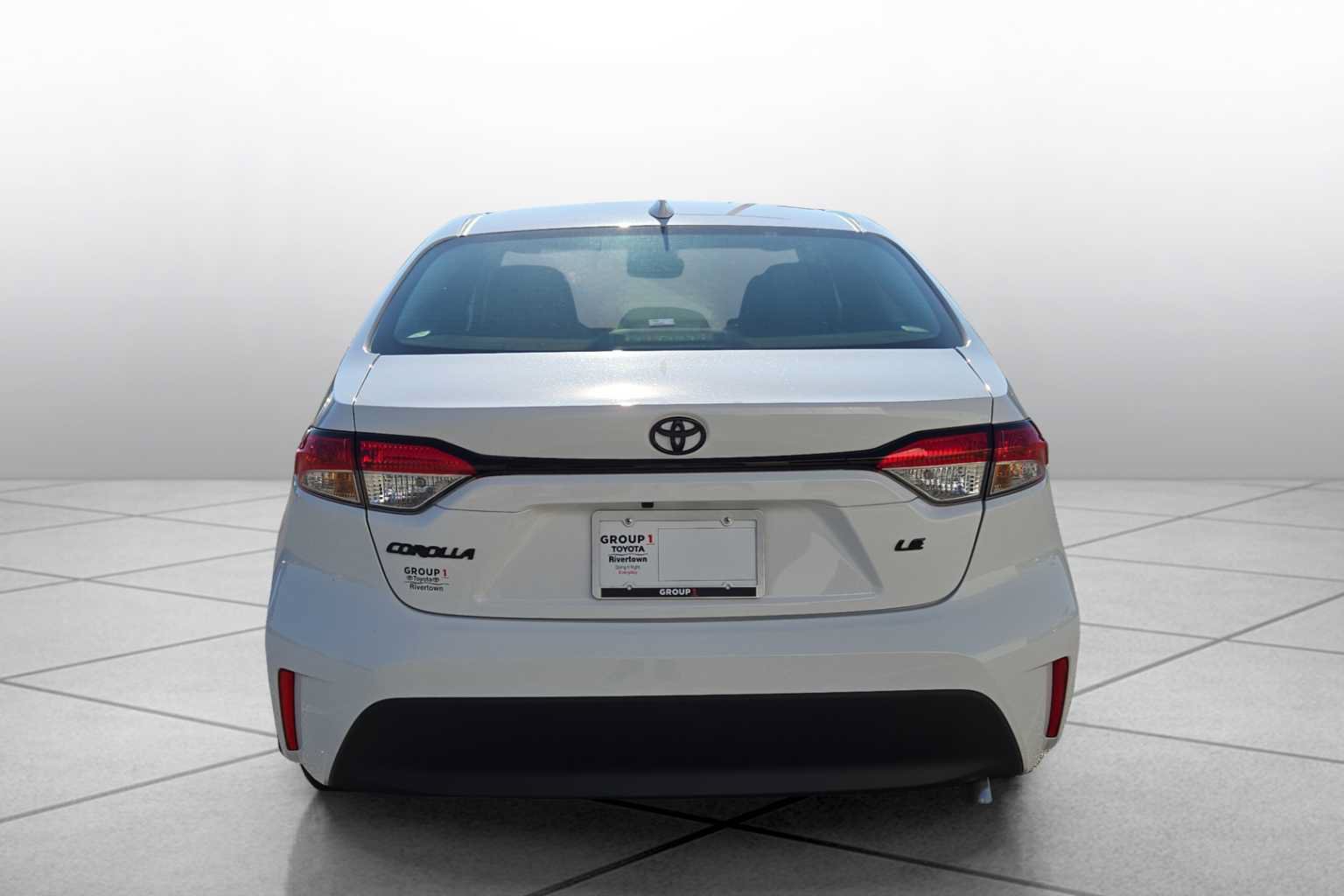 New 2026 Toyota Corolla LE w/ LE Premium Package FWD image 4