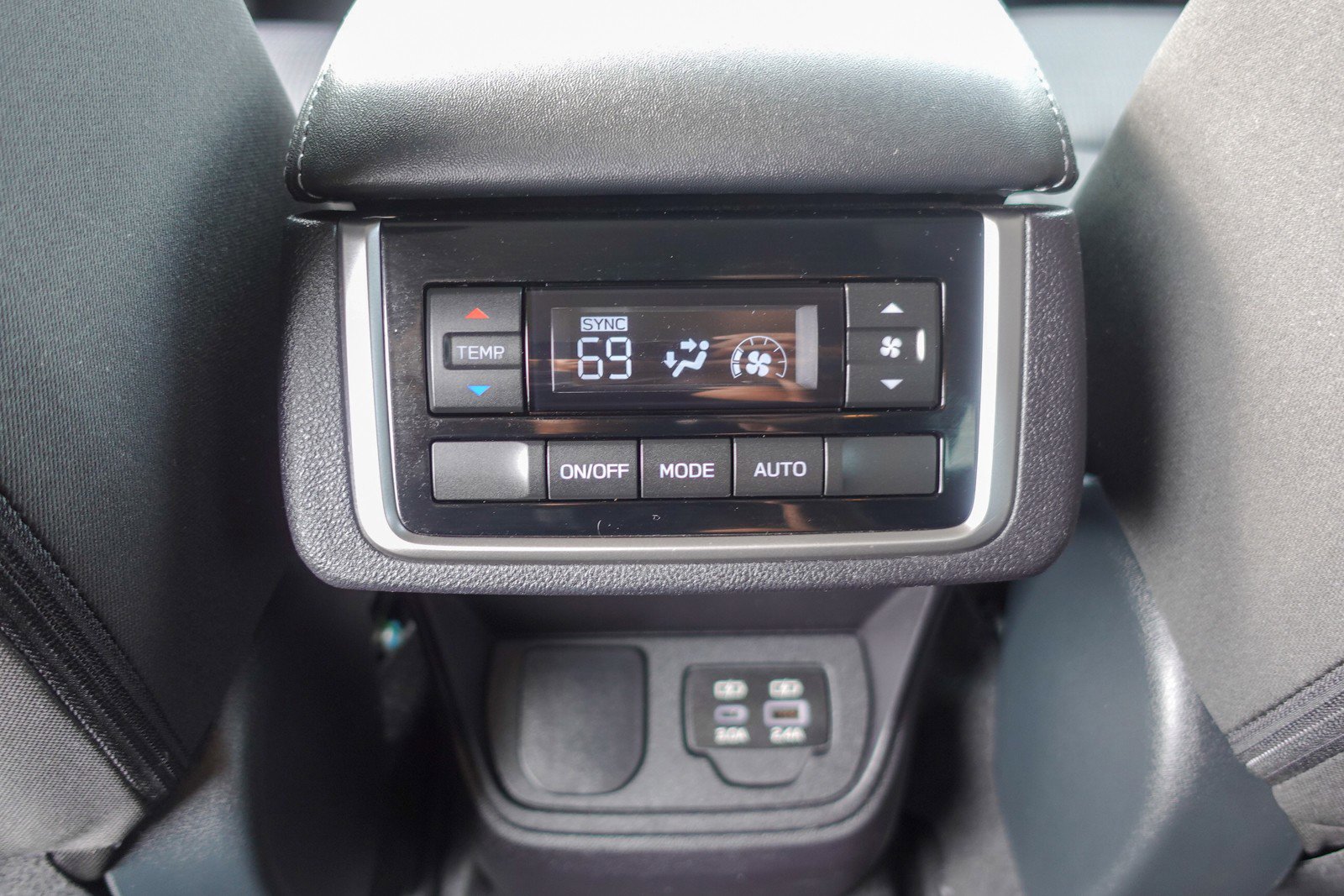 Certified 2023 Subaru Ascent Premium image 21