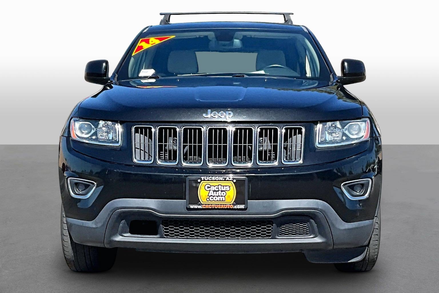 Used 2014 Jeep Grand Cherokee Laredo AWD/4WD image 3