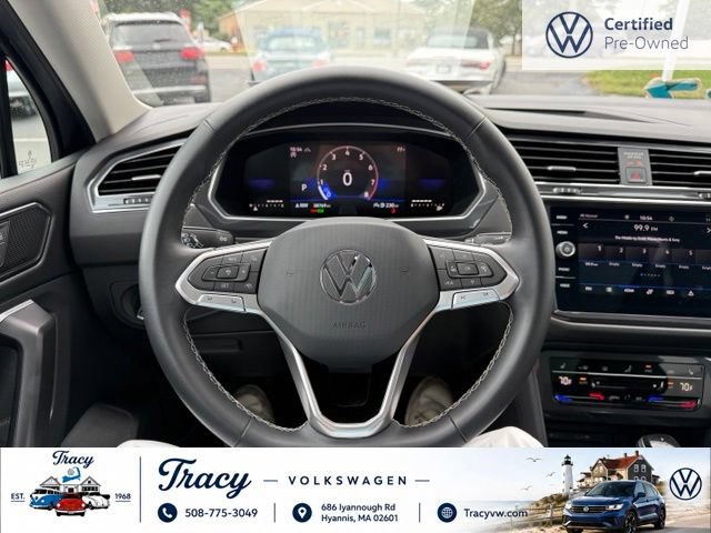 Certified 2023 Volkswagen Tiguan SE w/ Panoramic Sunroof Package AWD/4WD image 15