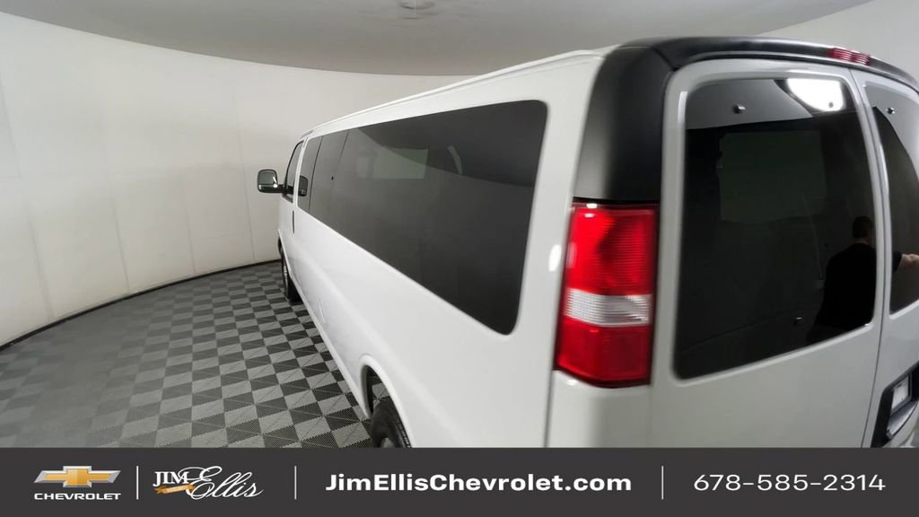 Used 2025 Chevrolet Express 3500 LS image 8