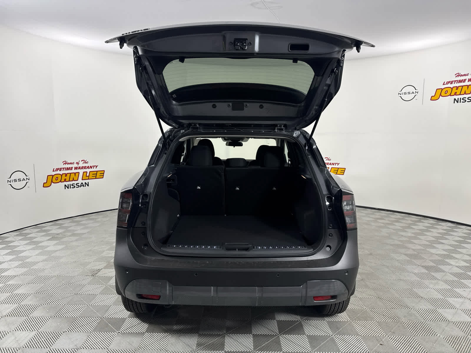 New 2026 Nissan Kicks SV w/ Illumination Package image 5