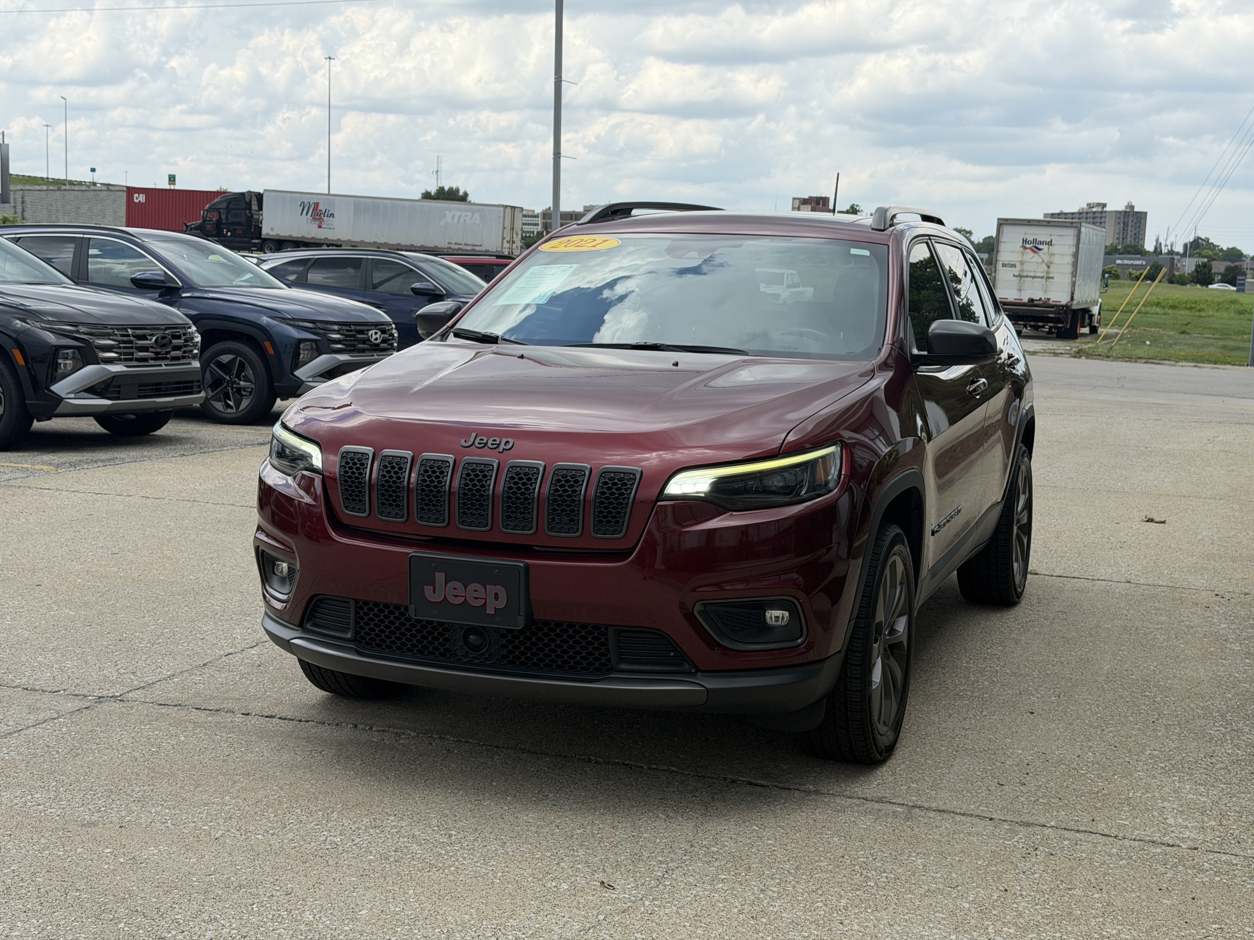 Used 2021 Jeep Cherokee Latitude Lux 80th Anniv w/ Quick Order Package 2YU 80th AWD/4WD image 21