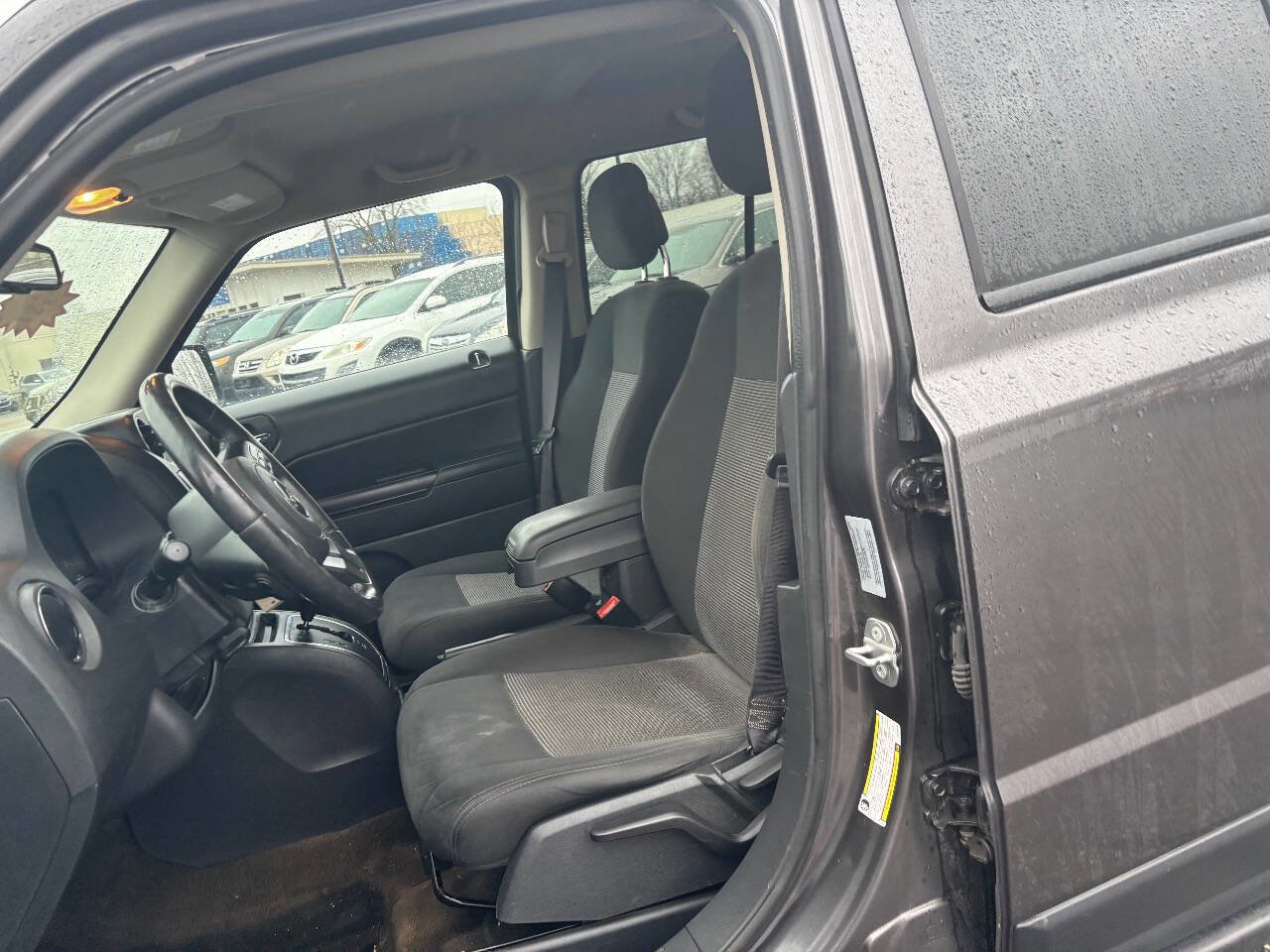 Used 2017 Jeep Patriot Latitude image 7