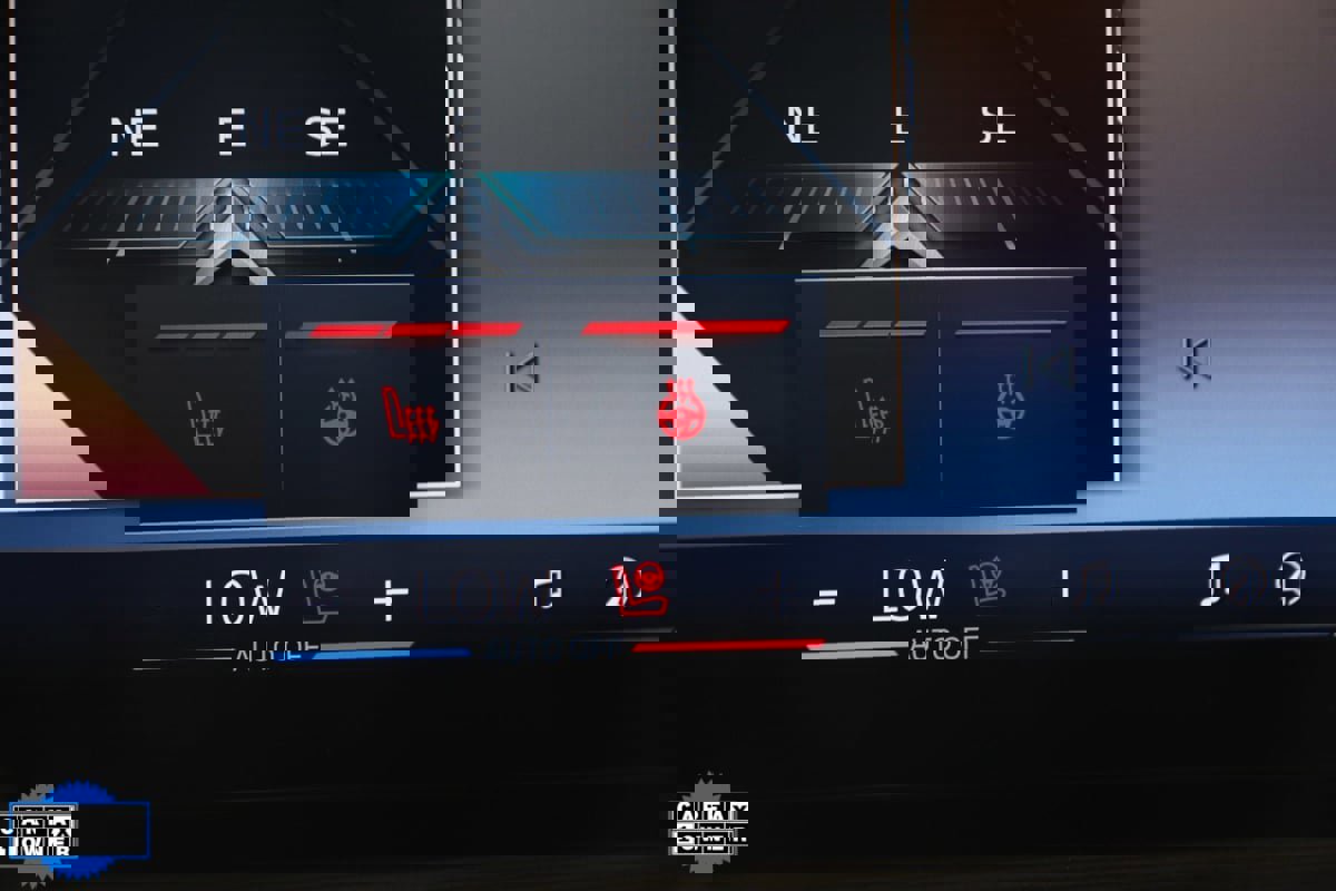 Used 2024 BMW X7 xDrive40i w/ M Sport Package image 8