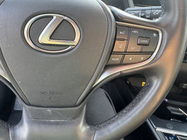 Used 2024 Lexus UX 250h AWD w/ Premium Package image 24