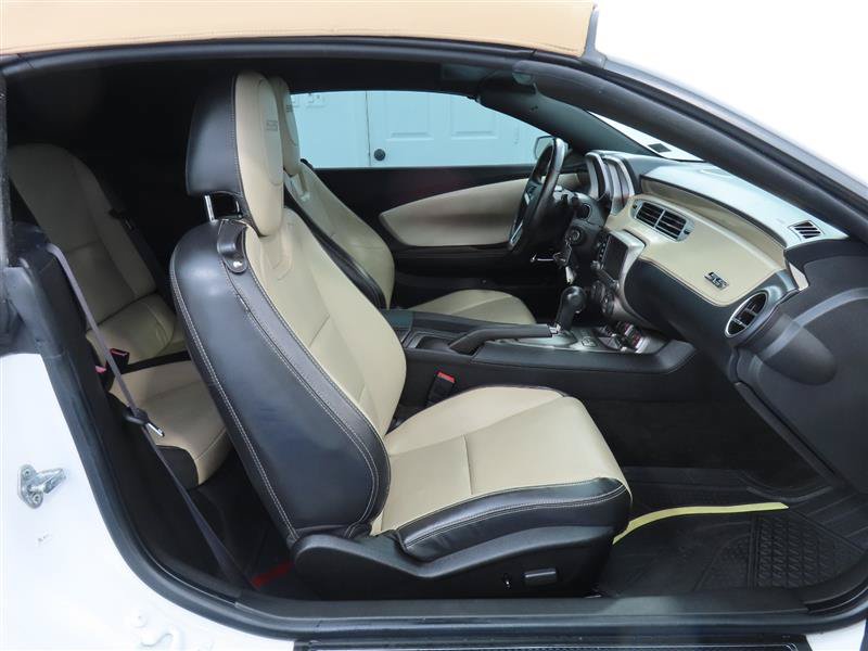 Used 2013 Chevrolet Camaro SS RWD image 33