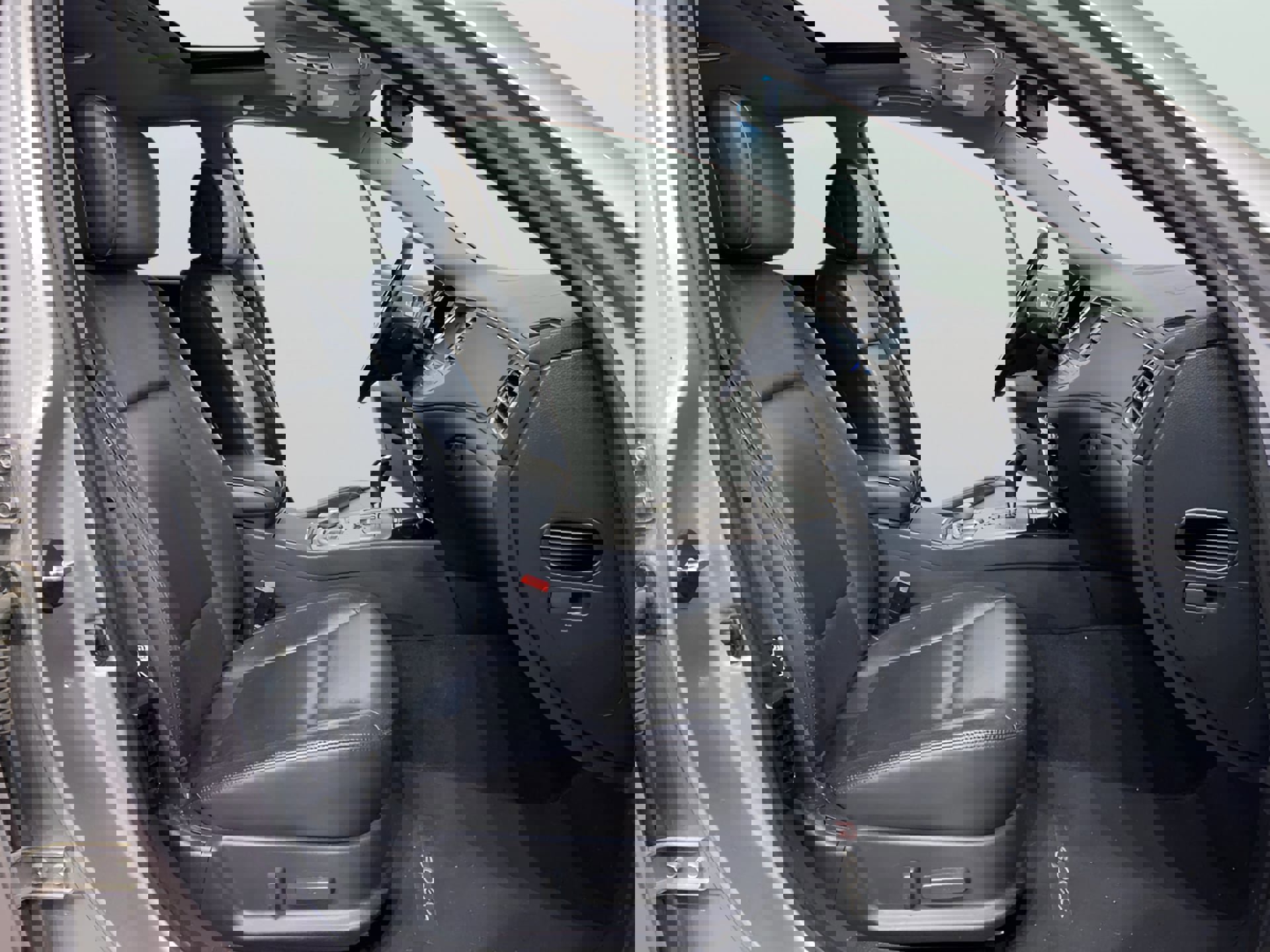 Used 2012 Hyundai Genesis 5.0 R-Spec image 3