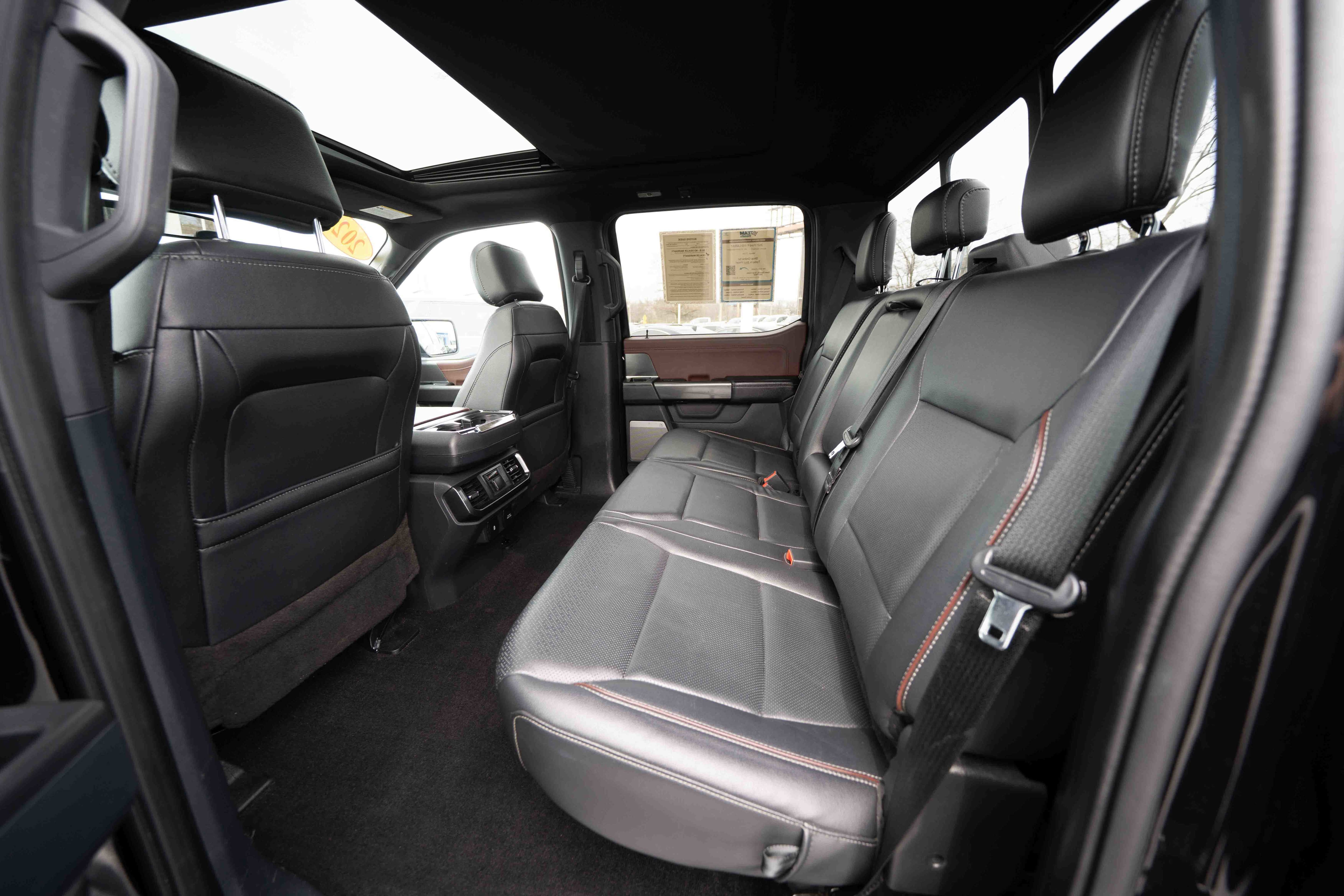 Used 2021 Ford F150 Lariat w/ Equipment Group 502A High image 22