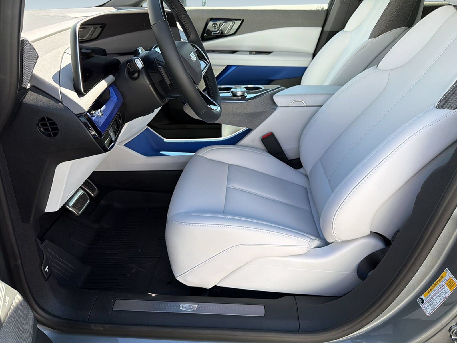 New 2026 Cadillac Optiq Sport 1 w/ LPO, Floor Liner Package RWD image 4