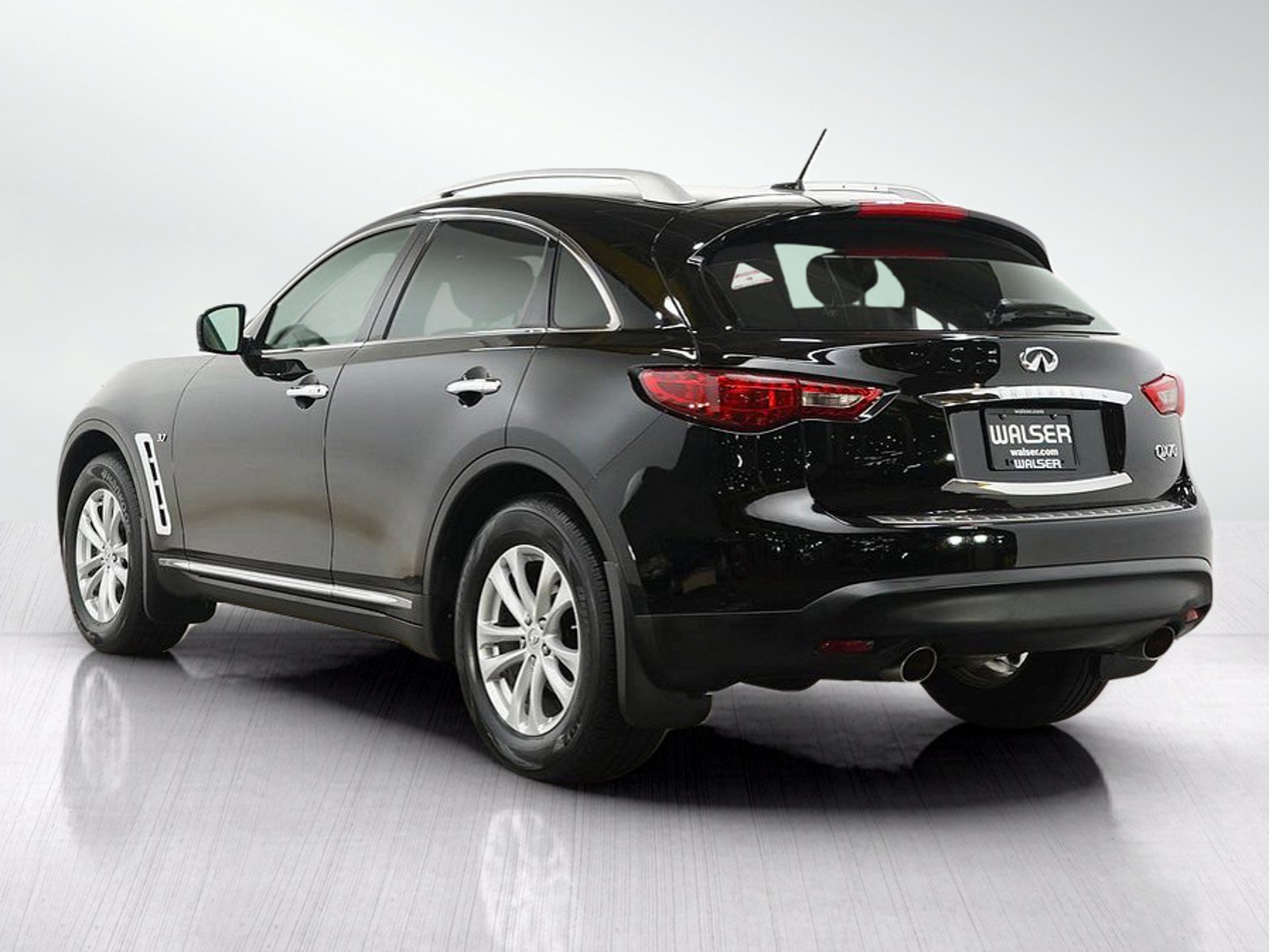 Used 2014 INFINITI QX70 AWD w/ Premium Package image 3