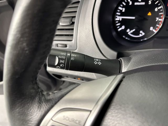 Used 2015 Nissan Altima 2.5 SL w/ Technology Package FWD image 16