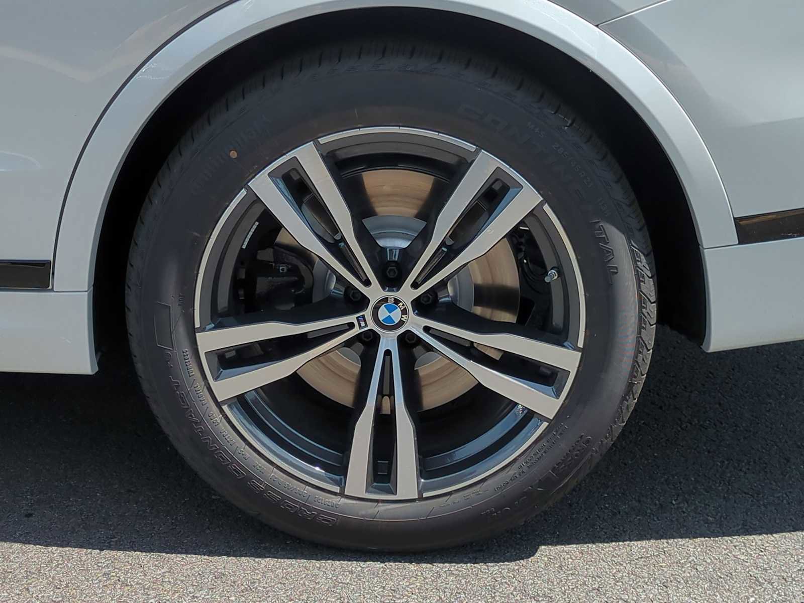 Used 2026 BMW X7 M60i image 14