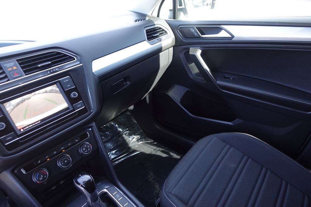 Used 2022 Volkswagen Tiguan S image 20