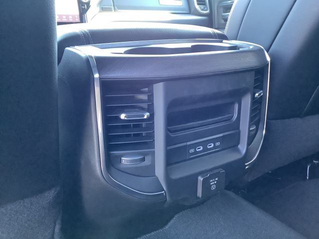 New 2026 RAM 2500 Laramie w/ Sport Appearance Package AWD/4WD image 28