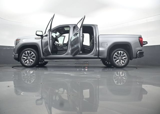 Used 2023 GMC Sierra 1500 Denali w/ Denali Reserve Package AWD/4WD image 34