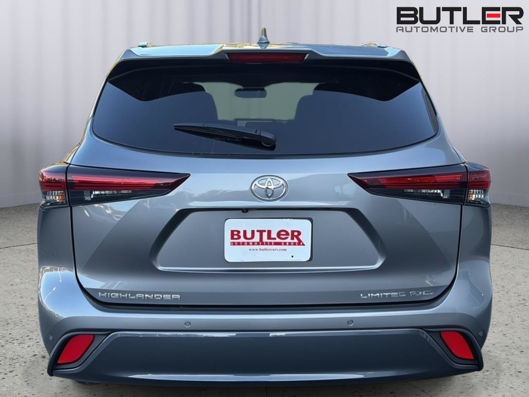New 2026 Toyota Highlander Limited AWD/4WD image 5
