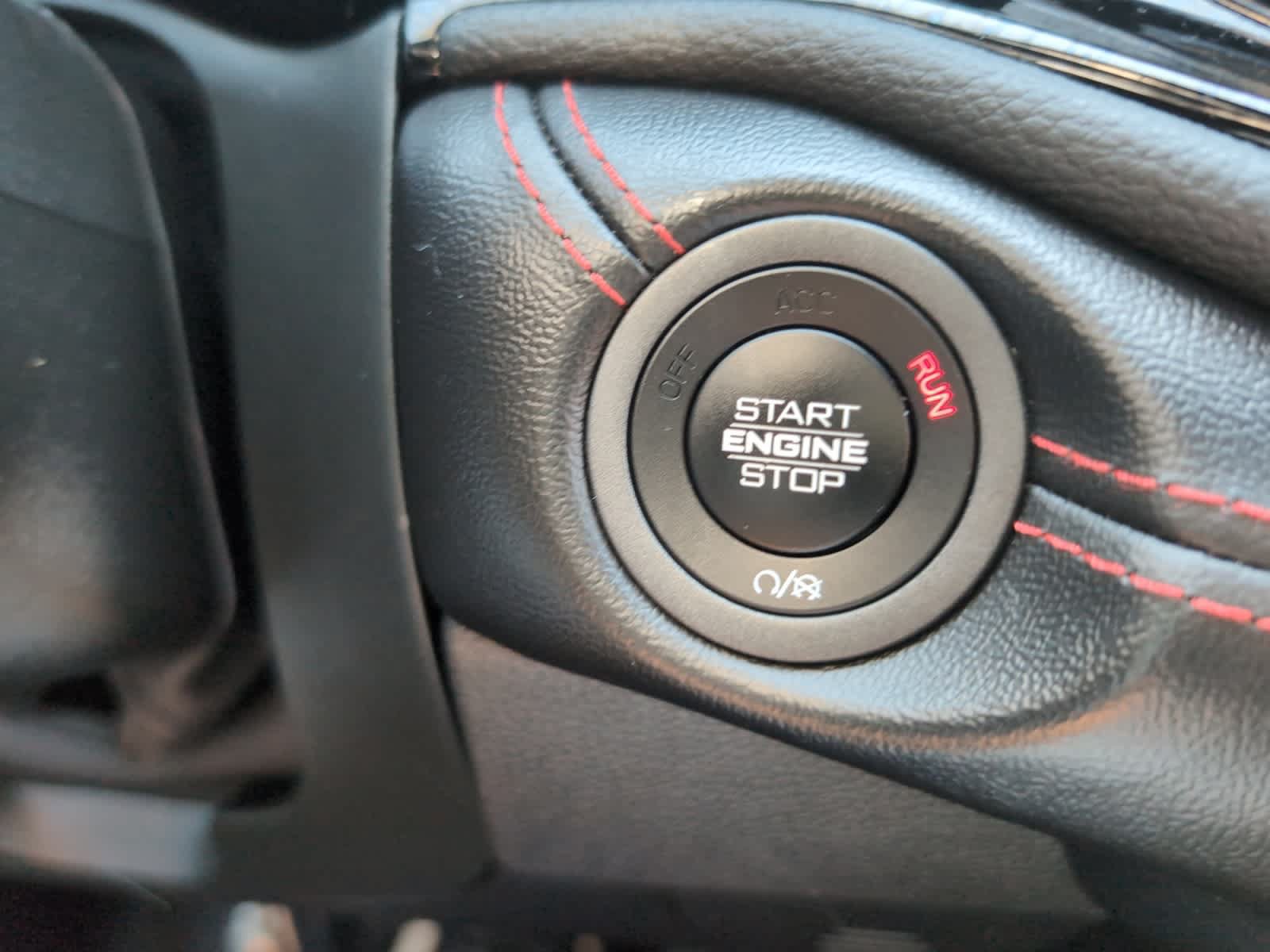 Used 2025 Dodge Durango GT AWD/4WD image 12