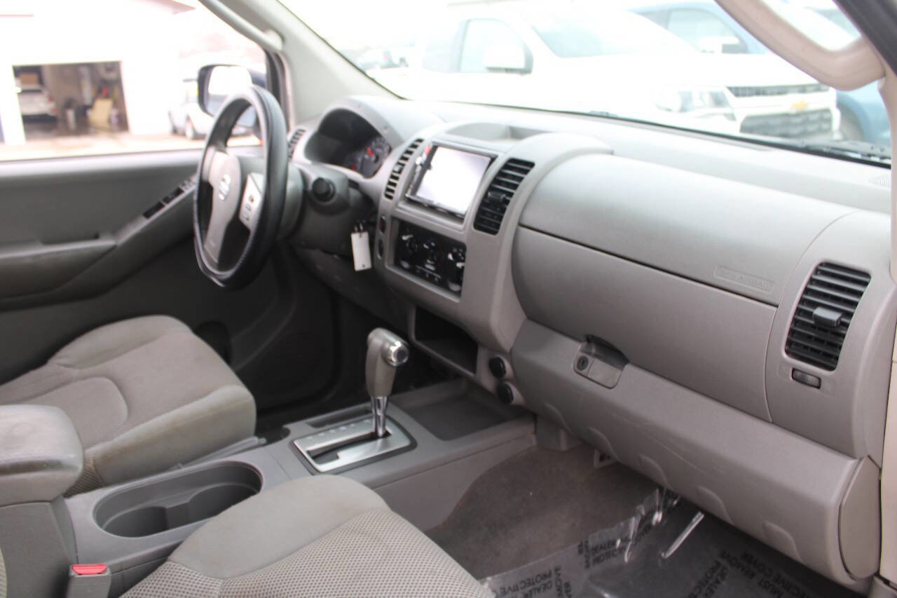 Used 2007 Nissan Frontier SE w/ SE Value Truck Pkg image 13