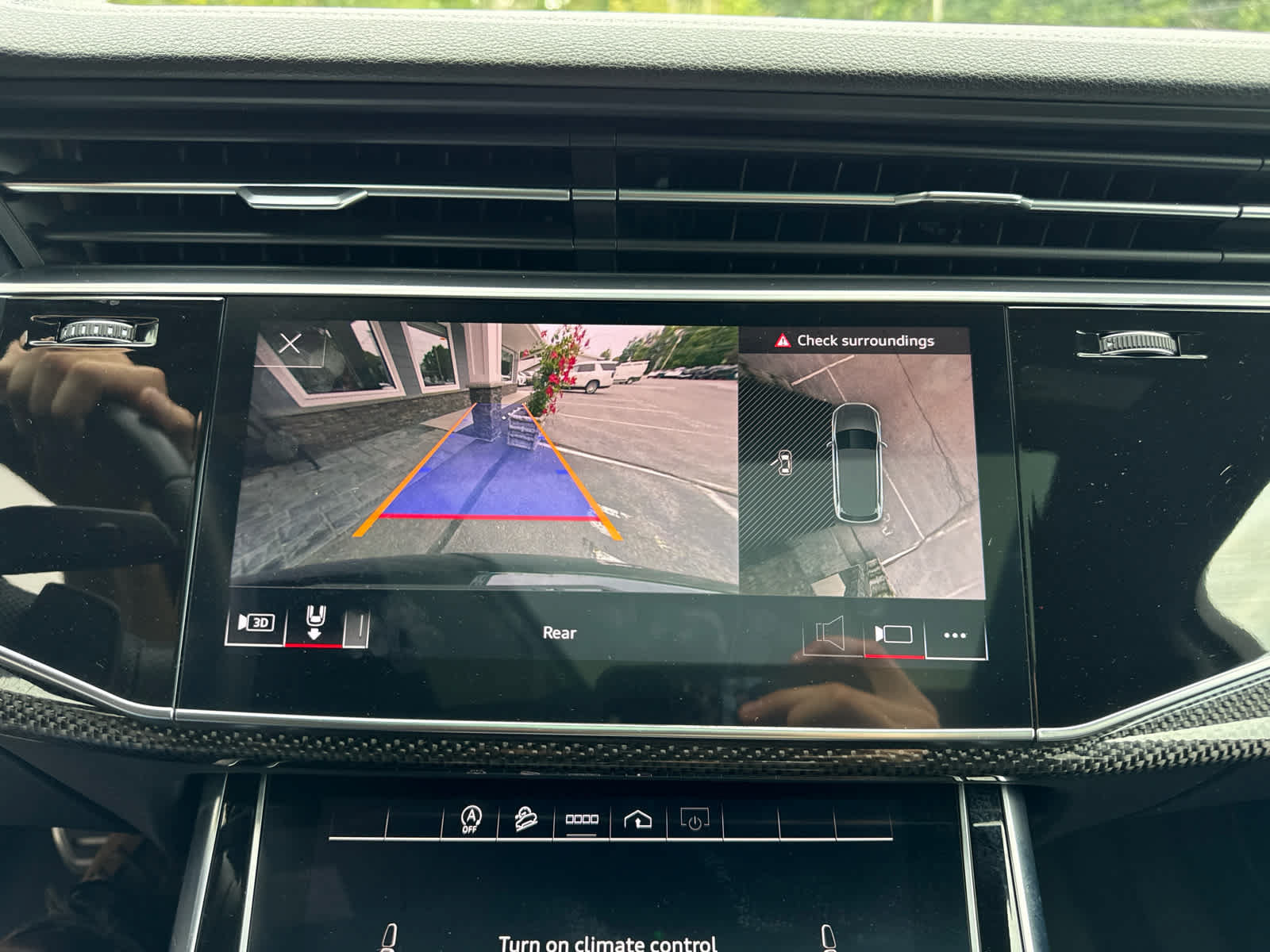 Used 2023 Audi SQ7 Premium Plus w/ Towing Package AWD/4WD image 26